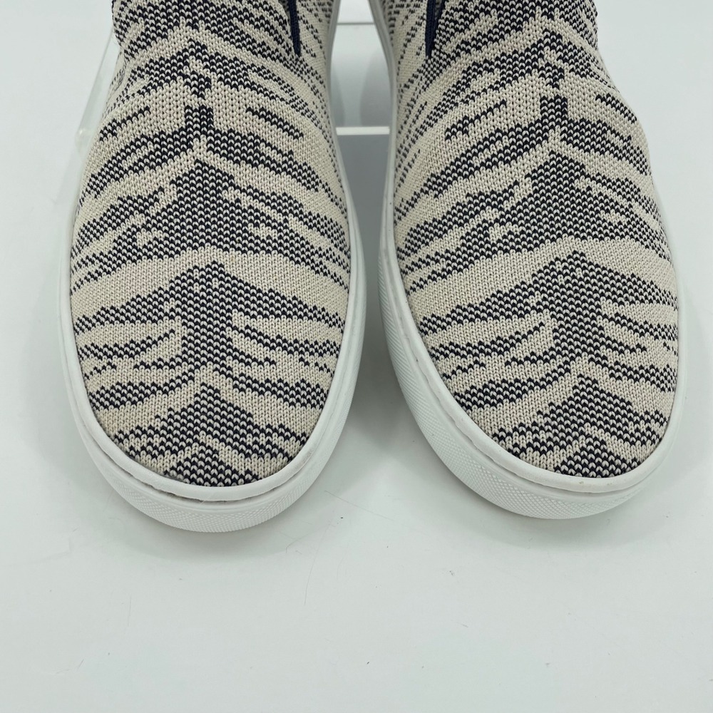 Rothys Women's The Sneaker Sz. 7 Shoes Navy Cream Maritime Tiger Stripe Comfort - Picture 3 of 12